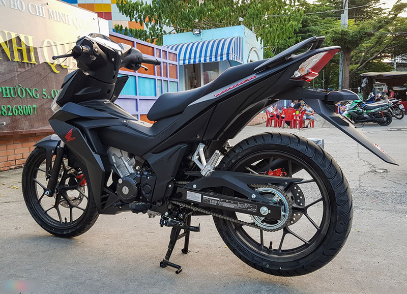 Chi tiết Honda Winner đen mờ vừa ra mắt tại Việt Nam